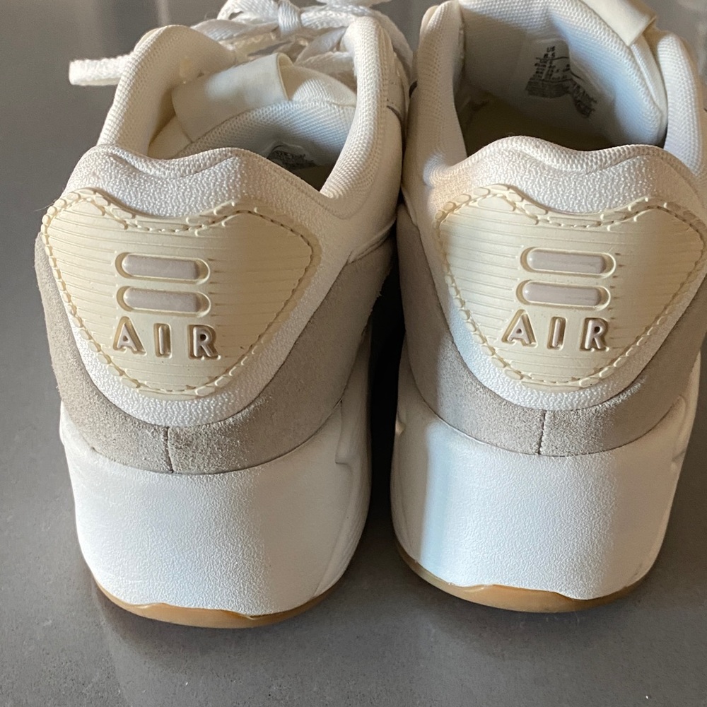 Nike Air Max Platform LIKE NEW Sneakers Athletic Street Style Bloggers 8.5 - Picture 6 of 16